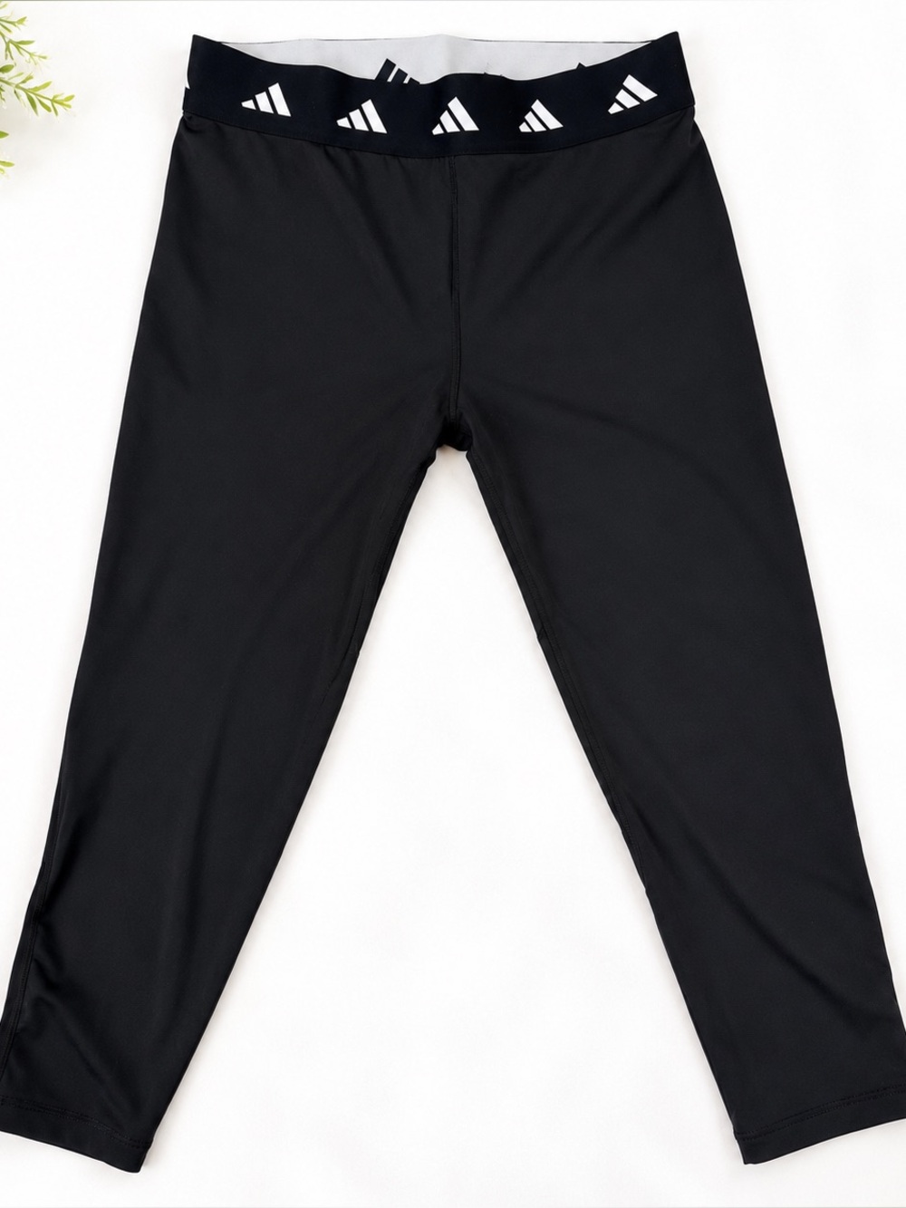 Adidas Techfit Black Cropped Compression Leggings XL